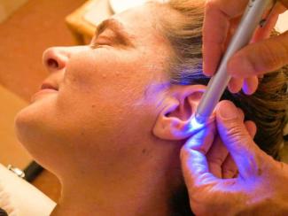 auricolotherapy